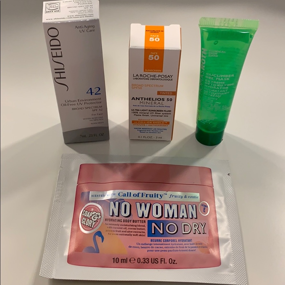 Set of 4 Beauty Items